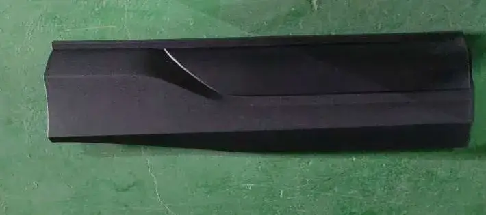 Наружная накладка задней левой двери