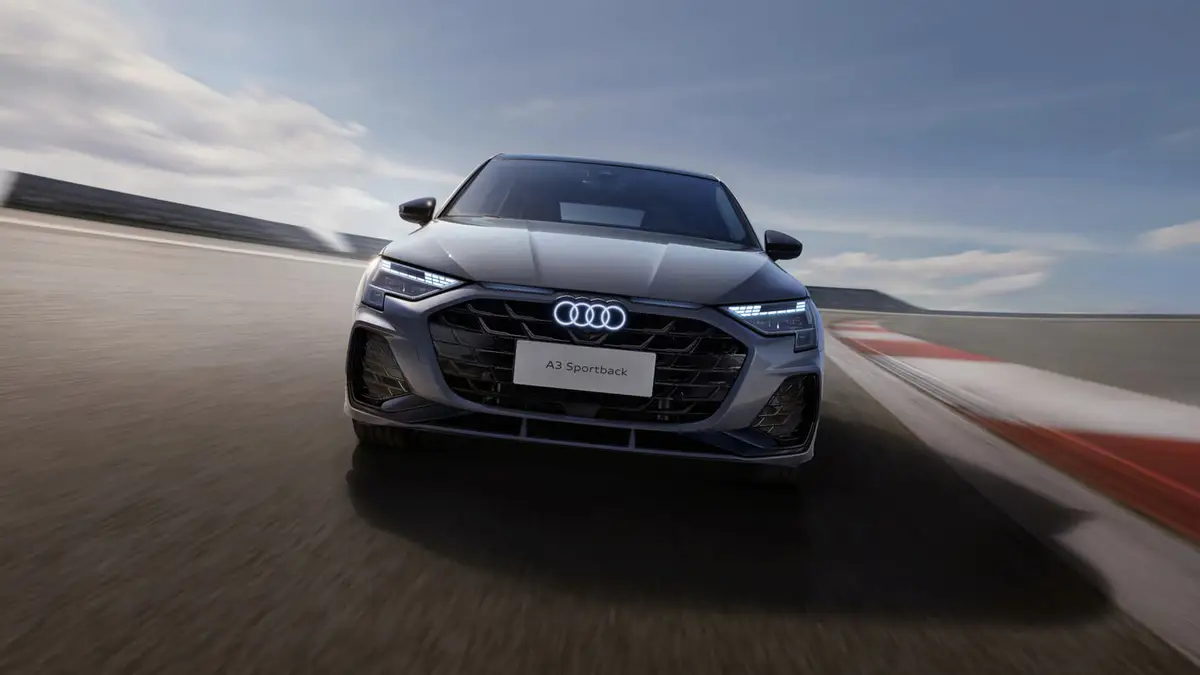 Audi A3 (Ауди A3) из Китая под заказ — Как вести себя с роботом S tronic в пробках на Audi A3