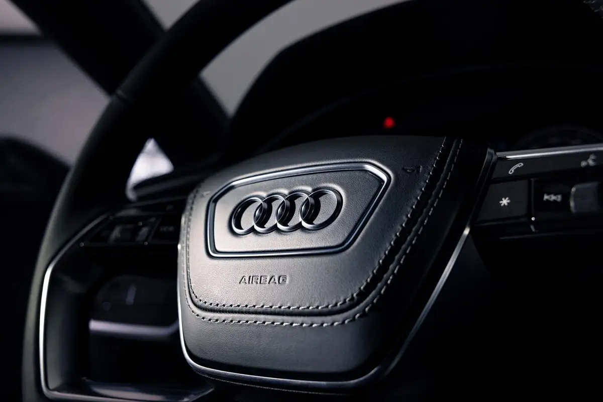 Audi A7L из Китая под заказ — Багажник 384 литра и массажные кресла Audi A7L