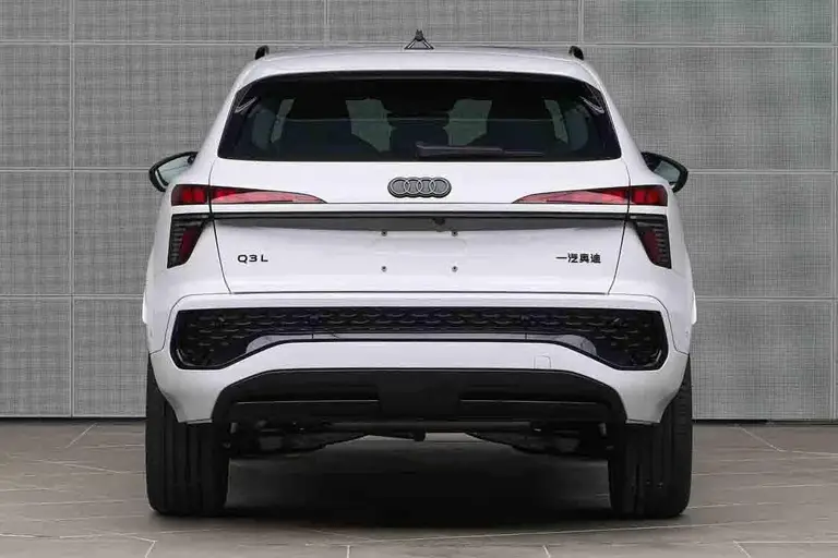 Audi Q3 (Ауди Q3) из Китая под заказ — Сервис и расходники Audi Q3 в России