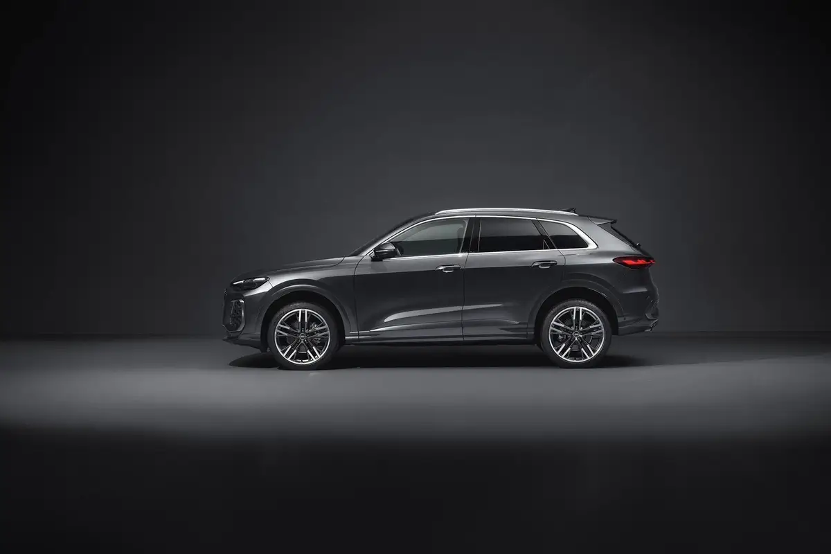 Audi Q5L (Ауди Q5L) из Китая под заказ — Audi Q5L в кредит или лизинг
