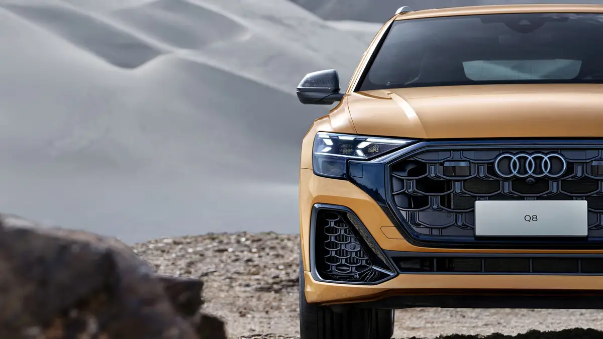 Audi Q8 (Ауди Q8) из Китая под заказ — Цена Audi Q8 55 TFSI quattro и её состав