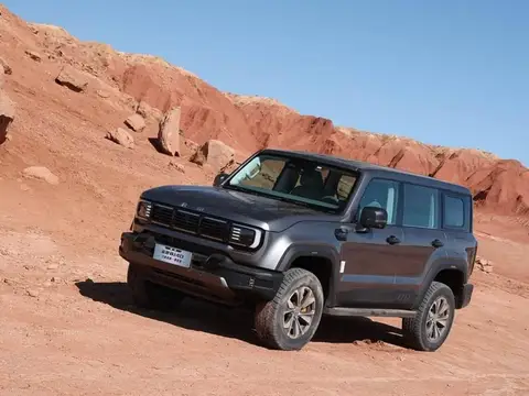 BAIC BJ40 2.0T бензин «Стандарт» «Базовая»