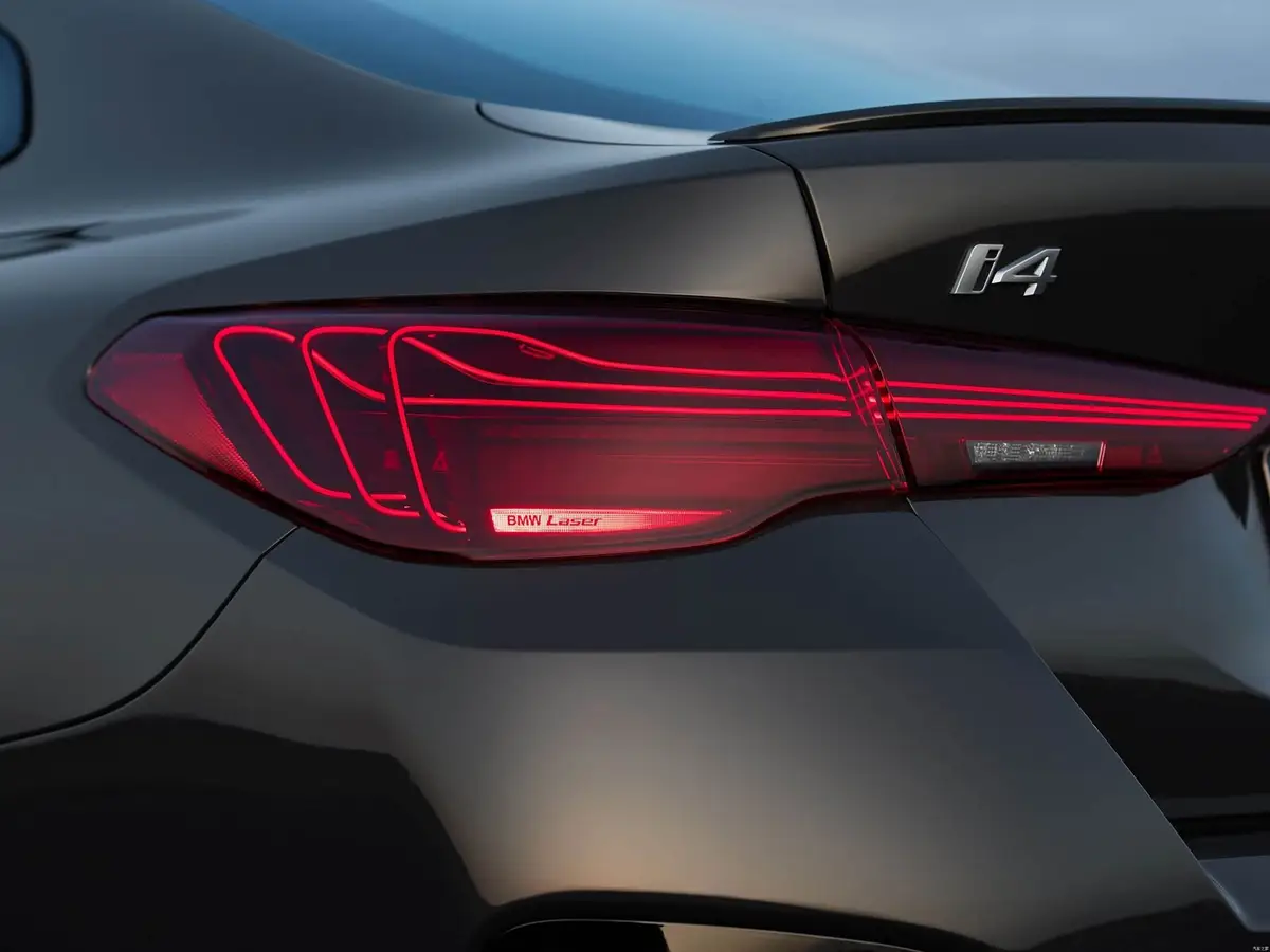 BMW i4 из Китая под заказ — Русификация BMW i4