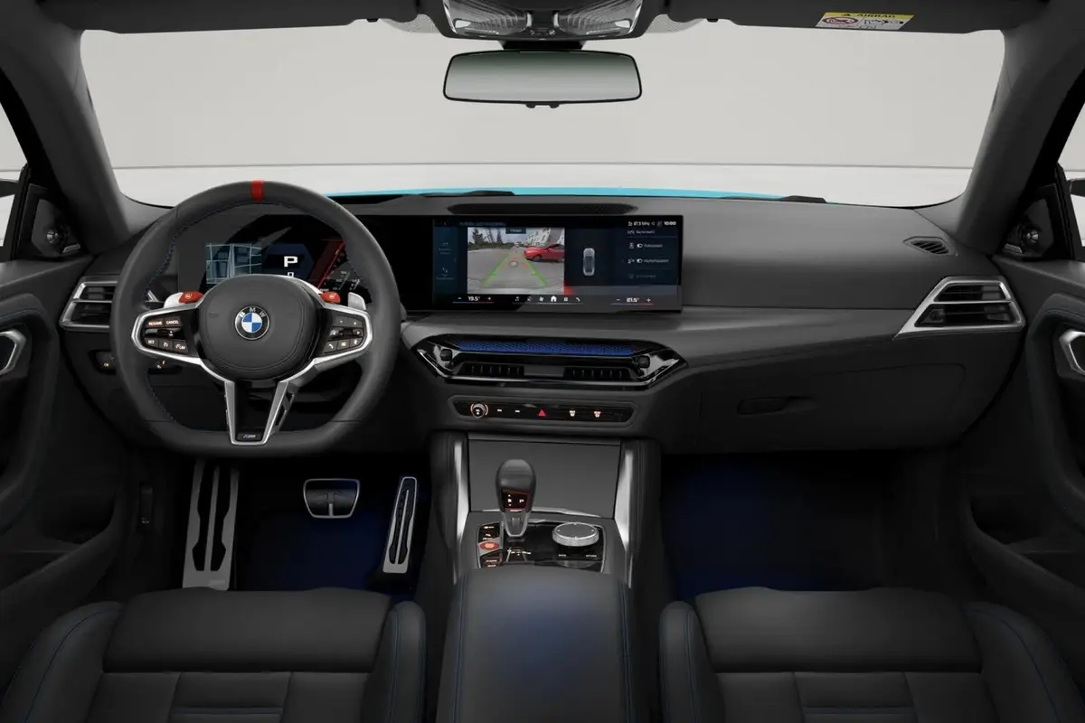 BMW M2 (БМВ M2) из Китая под заказ — передняя панель с экранами и климатом