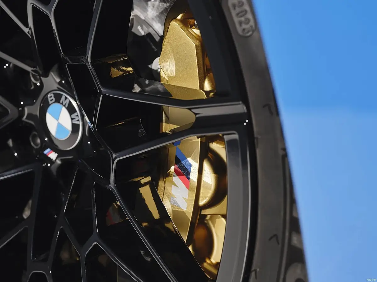 BMW M3 G80 (БМВ M3 G80) из Китая под заказ — Русификация и мультимедиа