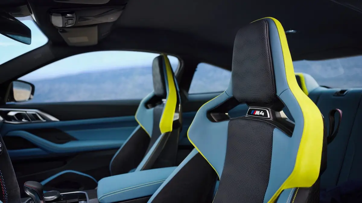 BMW M4 Competition из Китая под заказ — Полный привод xDrive и зима: сезон шире