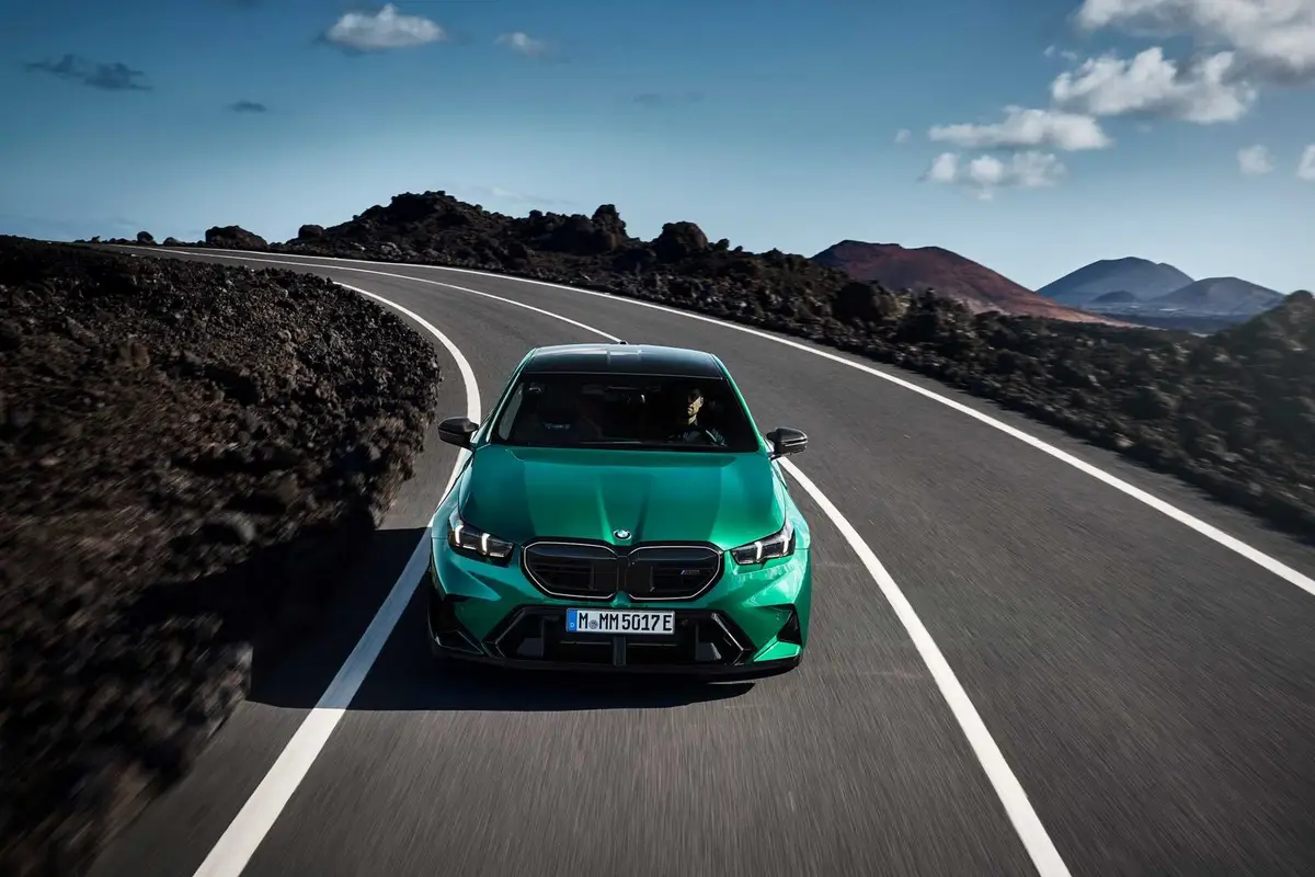 BMW M5 G90 (БМВ M5 G90) из Китая под заказ — Гарантии на M5 из Китая нет