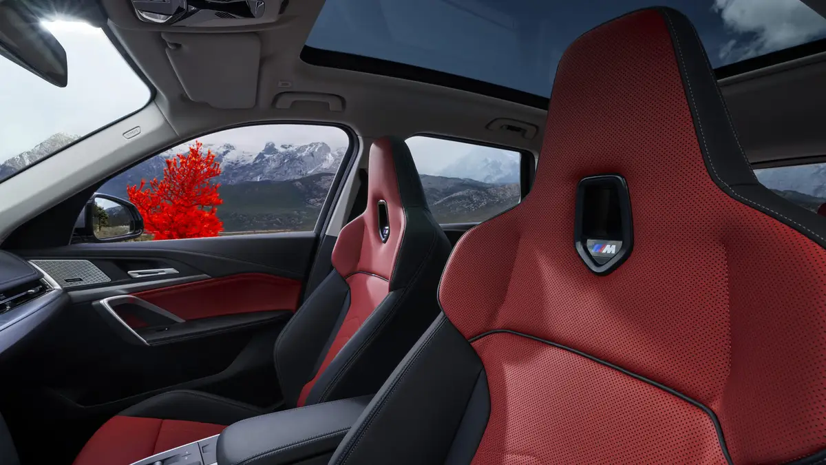 BMW X1 (БМВ X1) из Китая под заказ — Проекция на лобовое стекло и пакет помощников L2