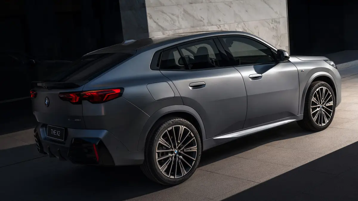 BMW X2 (БМВ X2) из Китая под заказ — Чем отличаются BMW X1 и X2