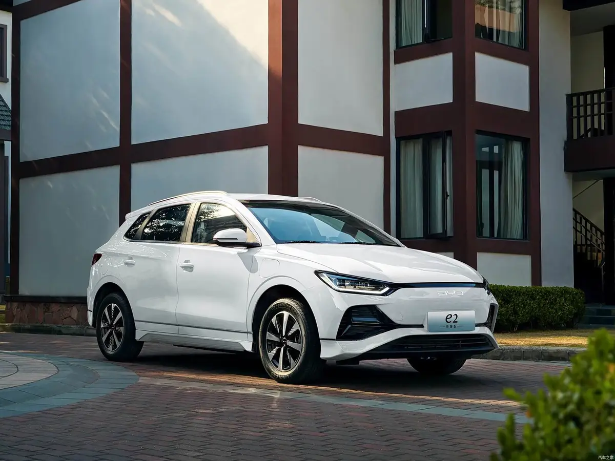 BYD e2 (БИД e2) из Китая под заказ — Силовая установка: Blade на 43,2 кВт·ч и 405 км хода