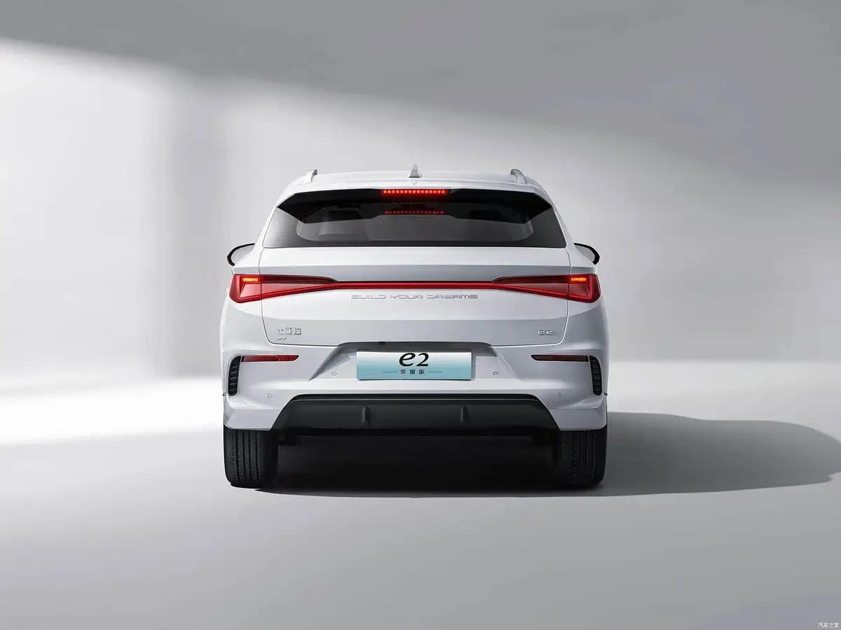 BYD e2 (БИД e2) из Китая под заказ — Дизайн BYD e2: «океанская эстетика» в компактном кузове