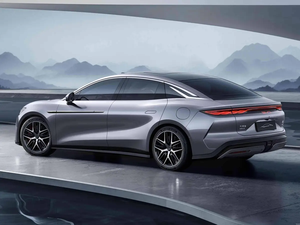 BYD Han L из Китая под заказ — Какие ассистенты Han L работают в России