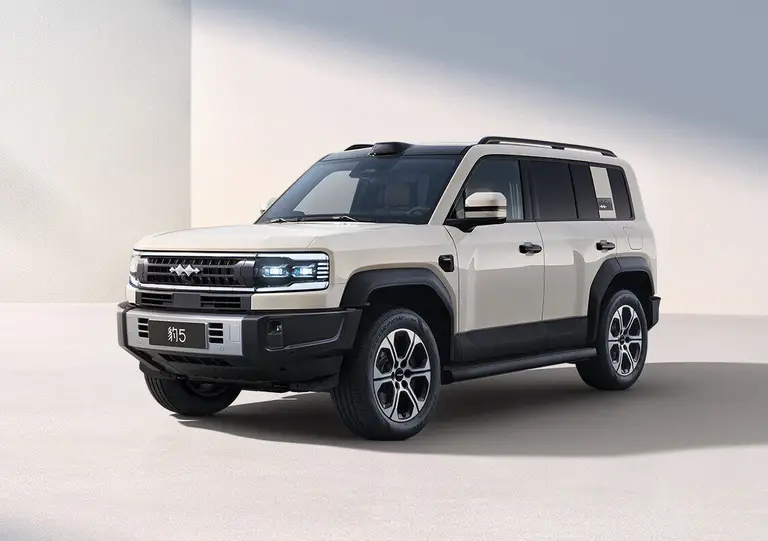 BYD Leopard 5 (БИД Леопард 5) из Китая под заказ — Силовая установка DMO: турбомотор и два электромотора