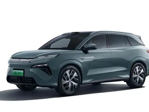 BYD Tang L Tang L DM 215 км