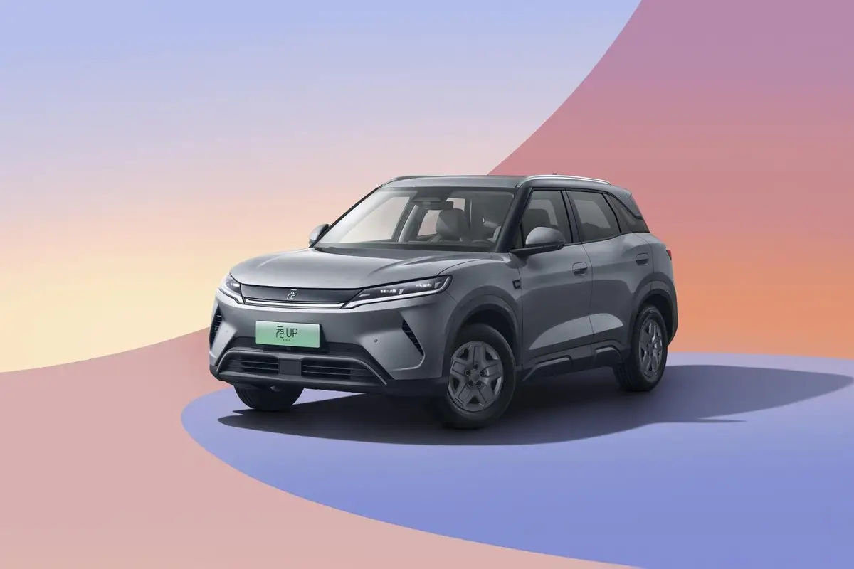 BYD Yuan Up из Китая под заказ — Камеры кругового обзора, OTA-обновления и рекуперация