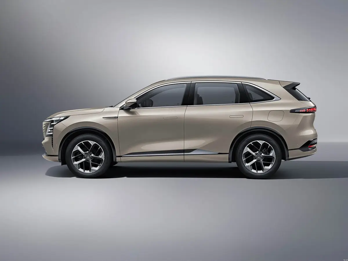 Changan CS75 Plus (Чанган CS75 Plus) из Китая под заказ — Дизайн Changan CS75 Plus: 4710 мм и «крылатая» решётка