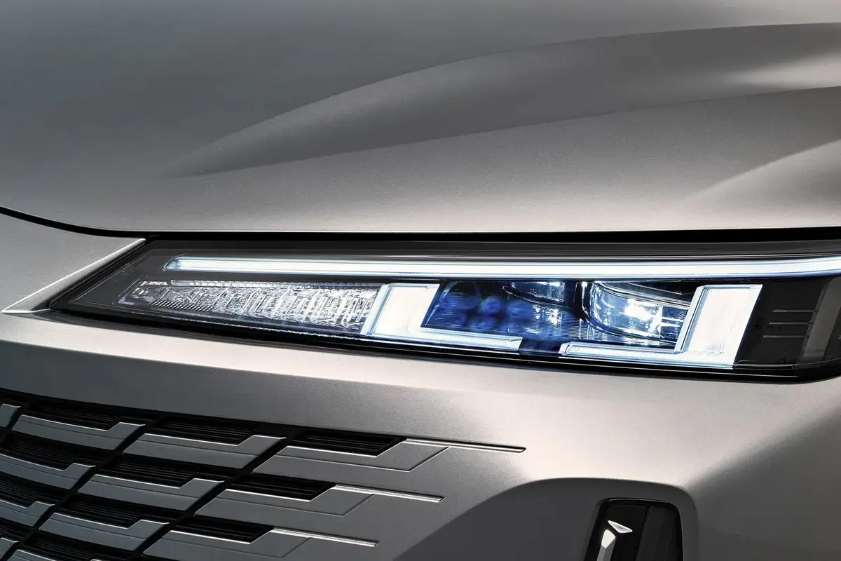 Changan Lamore (Чанган Ламоре) из Китая под заказ — Отделка, второй ряд и багажник 520 л