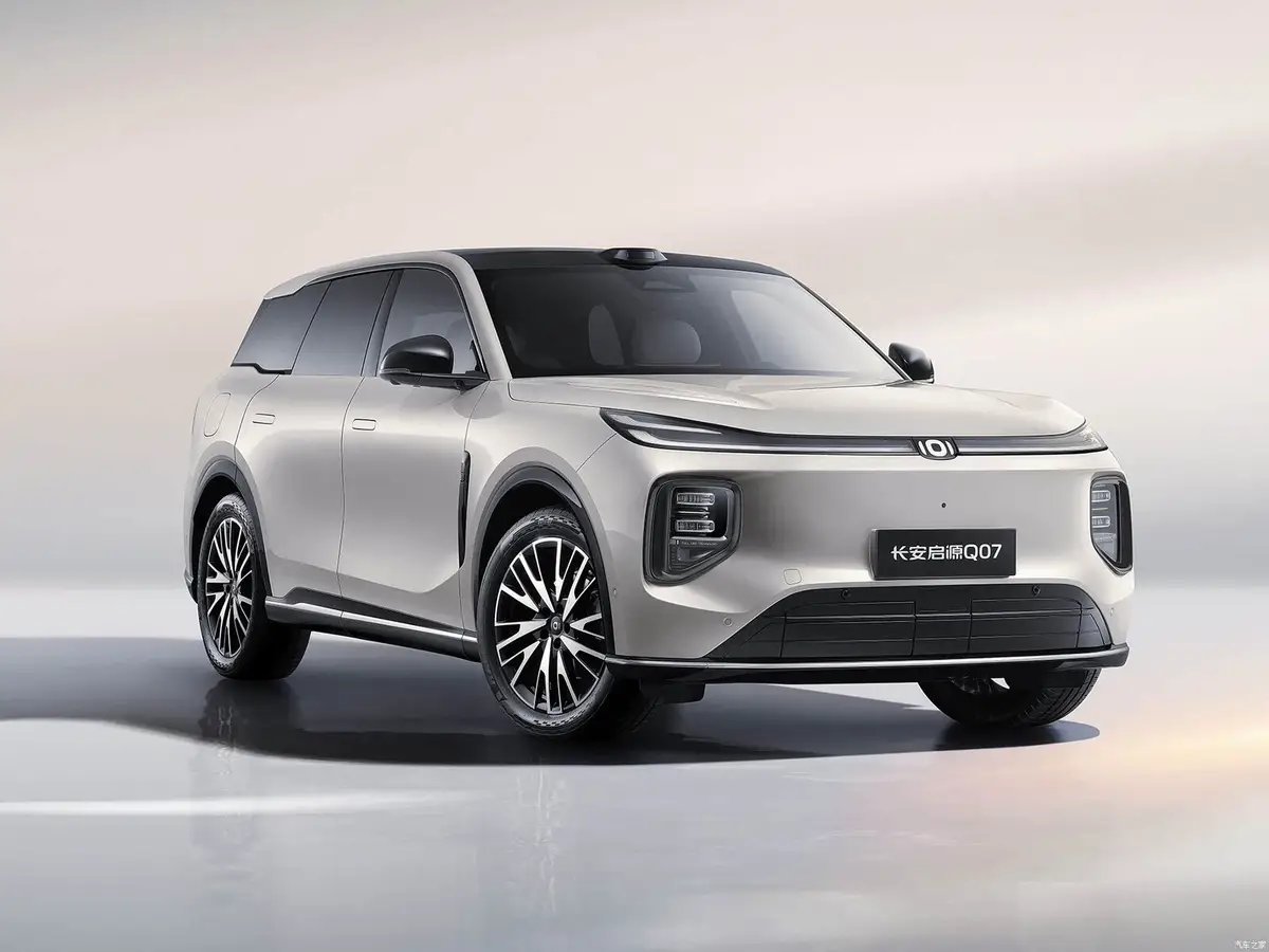 Changan Nevo Q07 из Китая под заказ — Последовательный гибрид Changan Nevo Q07: 224 л.с. и два генератора