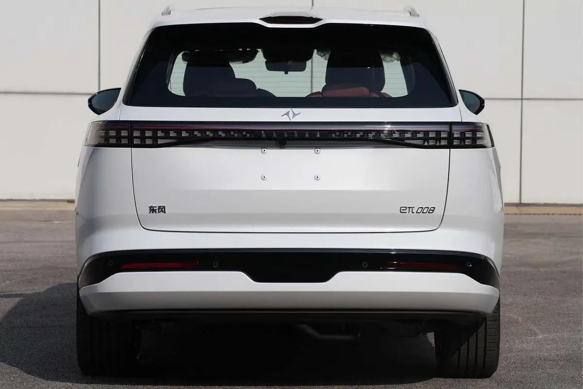 Dongfeng eπ 008 из Китая под заказ — Чем отличаются версии eπ 008 и сколько они стоят