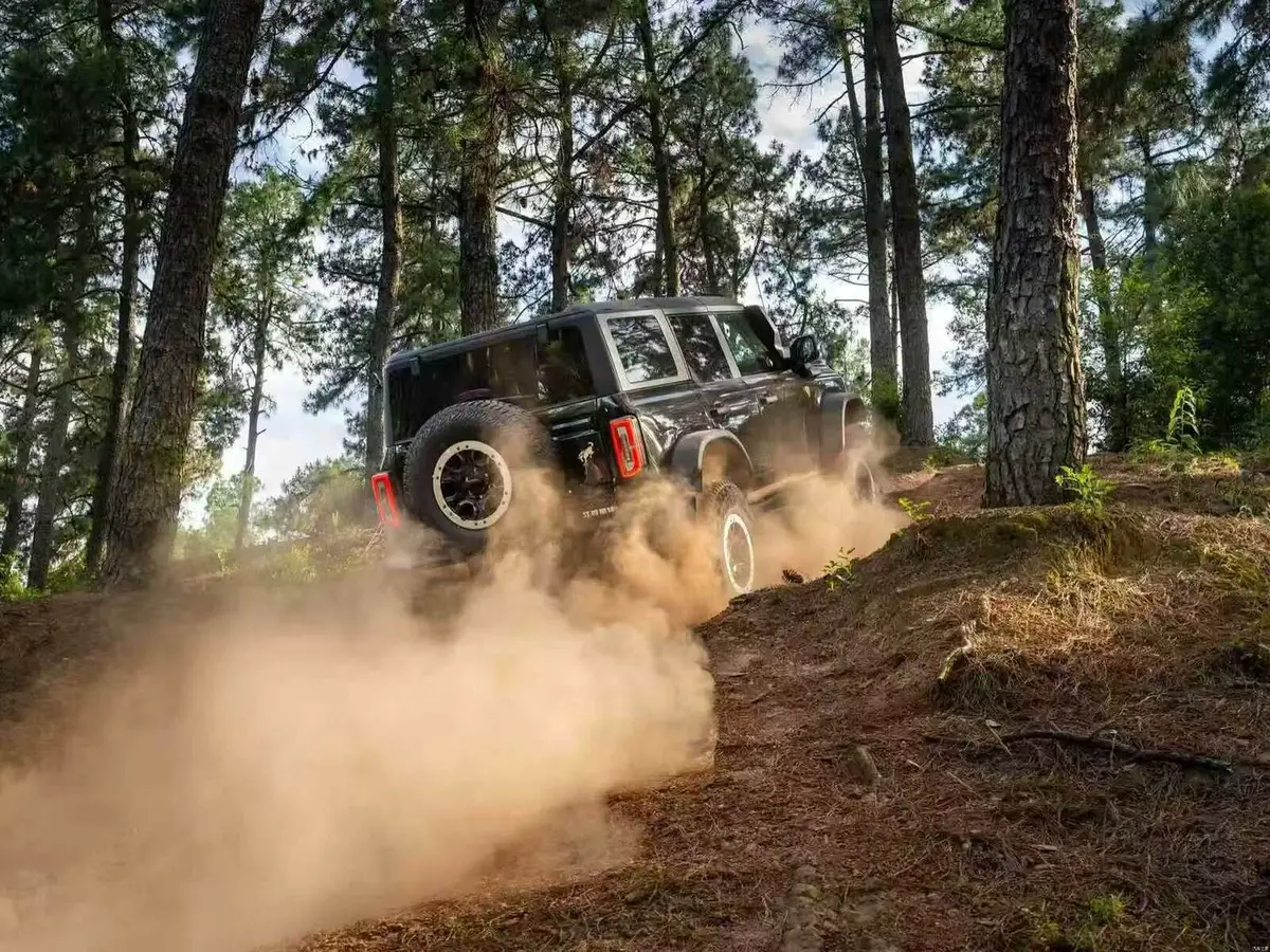 Ford Bronco (Форд Бронко) из Китая под заказ — Рама и подвеска