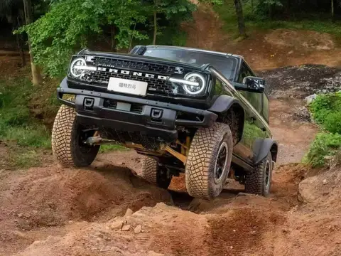 Ford Bronco 2.3T «Black Diamond»