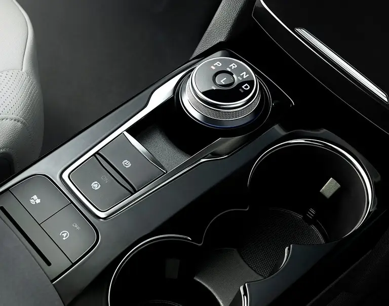 Ford Escape из Китая под заказ — Что есть в базовой версии Escape