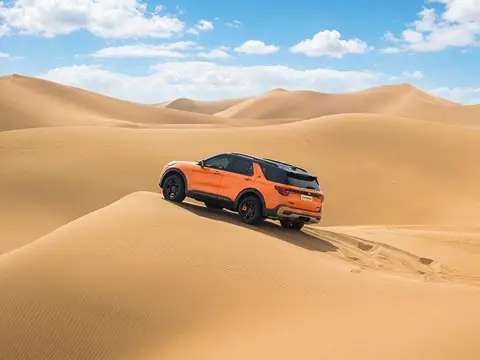 Ford Explorer 2.3T, задний привод, 7 мест «Базовая»