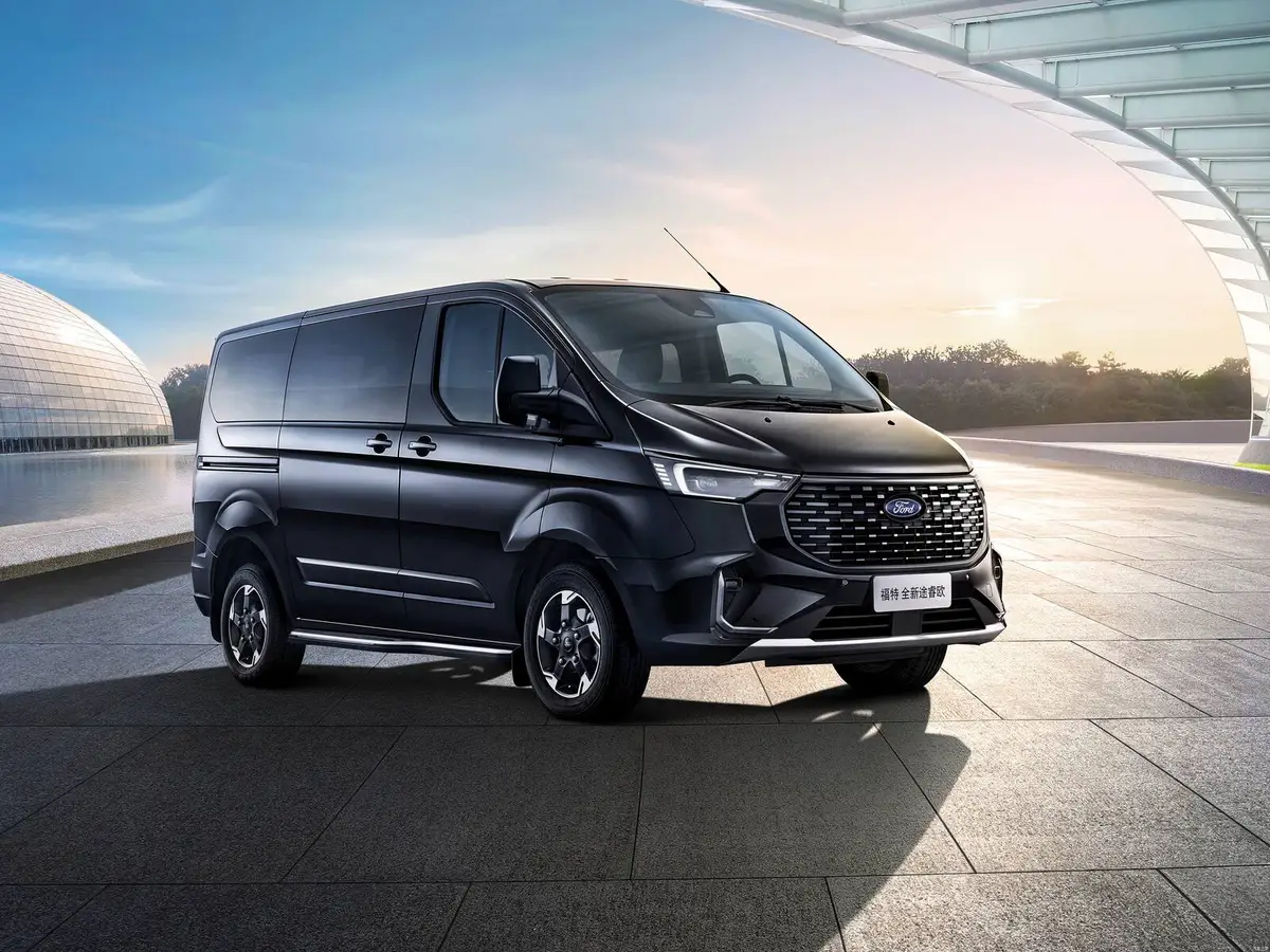 Ford Tourneo (Форд Торнео) из Китая под заказ — Габариты кузова и парковка