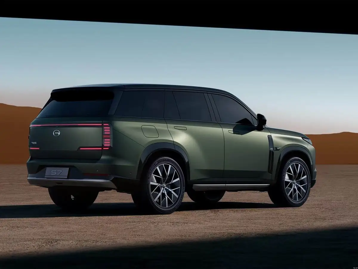 GAC S7 (ГАК S7) из Китая под заказ — Чем GAC S7 выделяется среди гибридов своего класса
