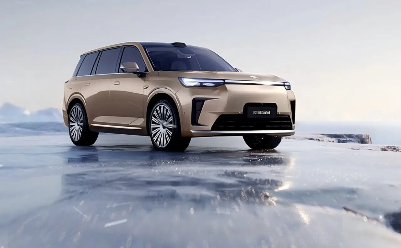 GAC S9 (ГАК S9) из Китая под заказ — вид спереди в три четверти