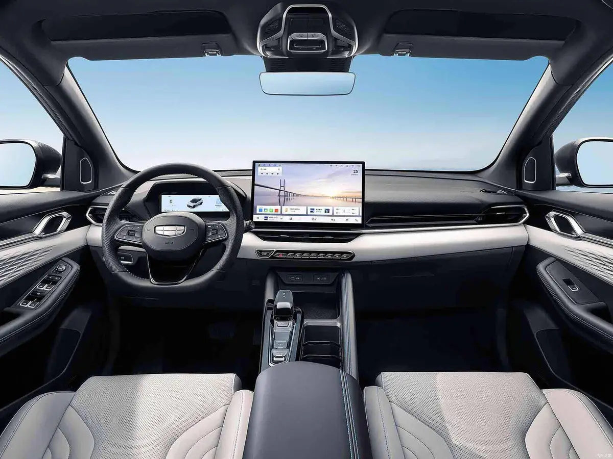 Geely Cityray (Джили Ситирей) из Китая под заказ — Мультимедиа Geely Cityray и русификация после ввоза