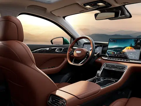 Geely Emgrand 1.5 CVT Люкс — фото 2