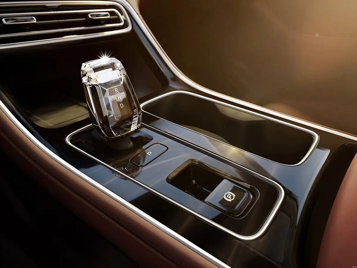 Geely Emgrand (Джили Эмгранд) из Китая под заказ — Где обслуживать Geely Emgrand и брать запчасти