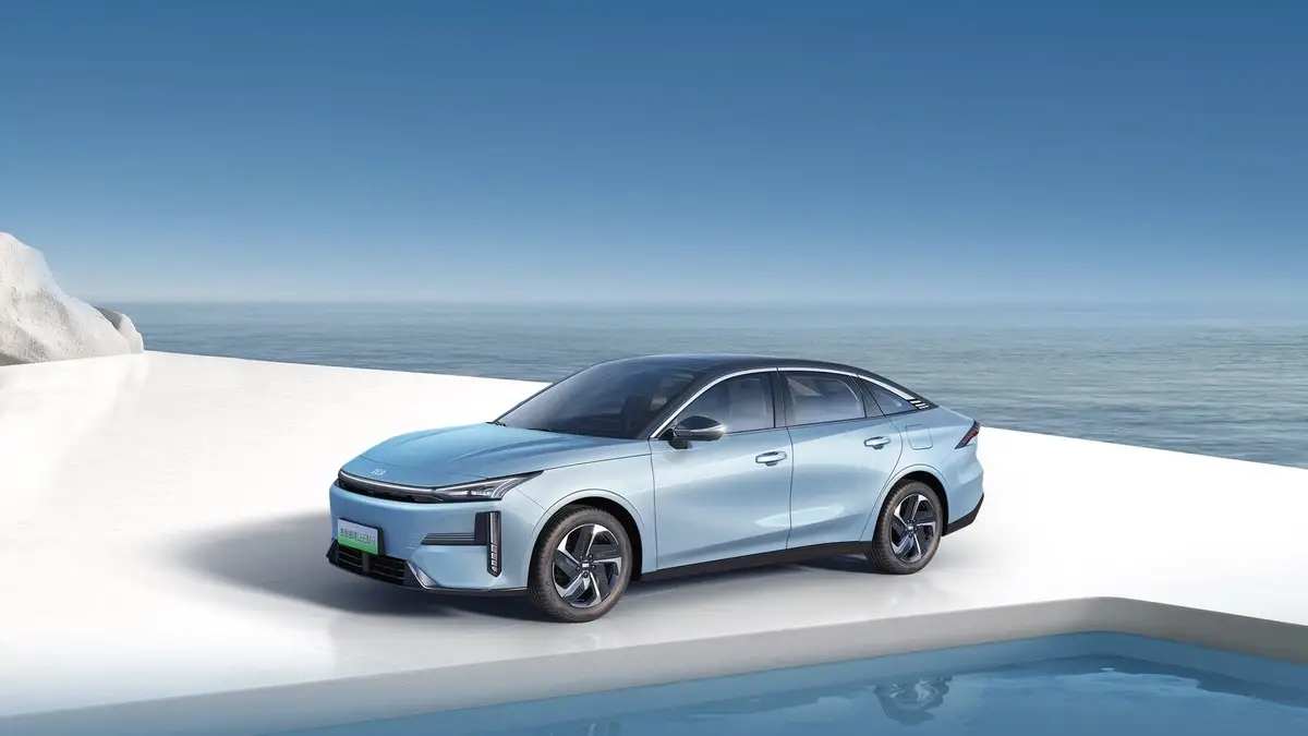 Geely Galaxy L6 из Китая под заказ — Версии и цены Geely Galaxy L6 под ключ