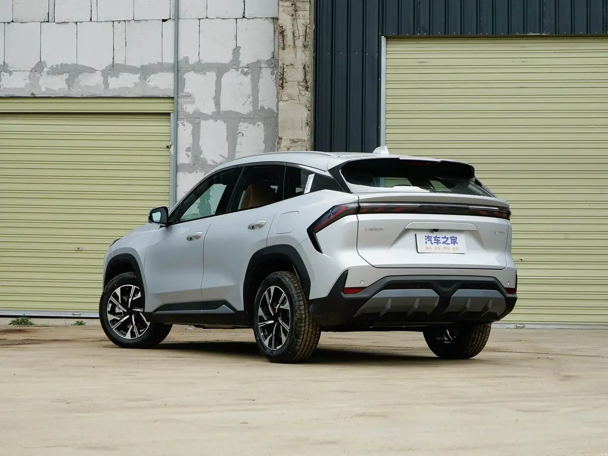 Geely Galaxy L7 из Китая под заказ — Версия 3DHT: 163 л.с. и 1240 км суммарного запаса хода