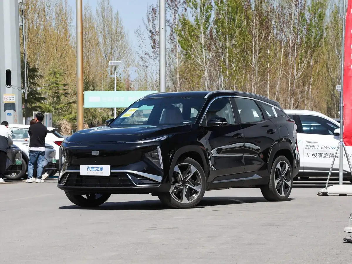 Geely Galaxy L7 из Китая под заказ — Почему L7 вместо бензинового кроссовера того же размера