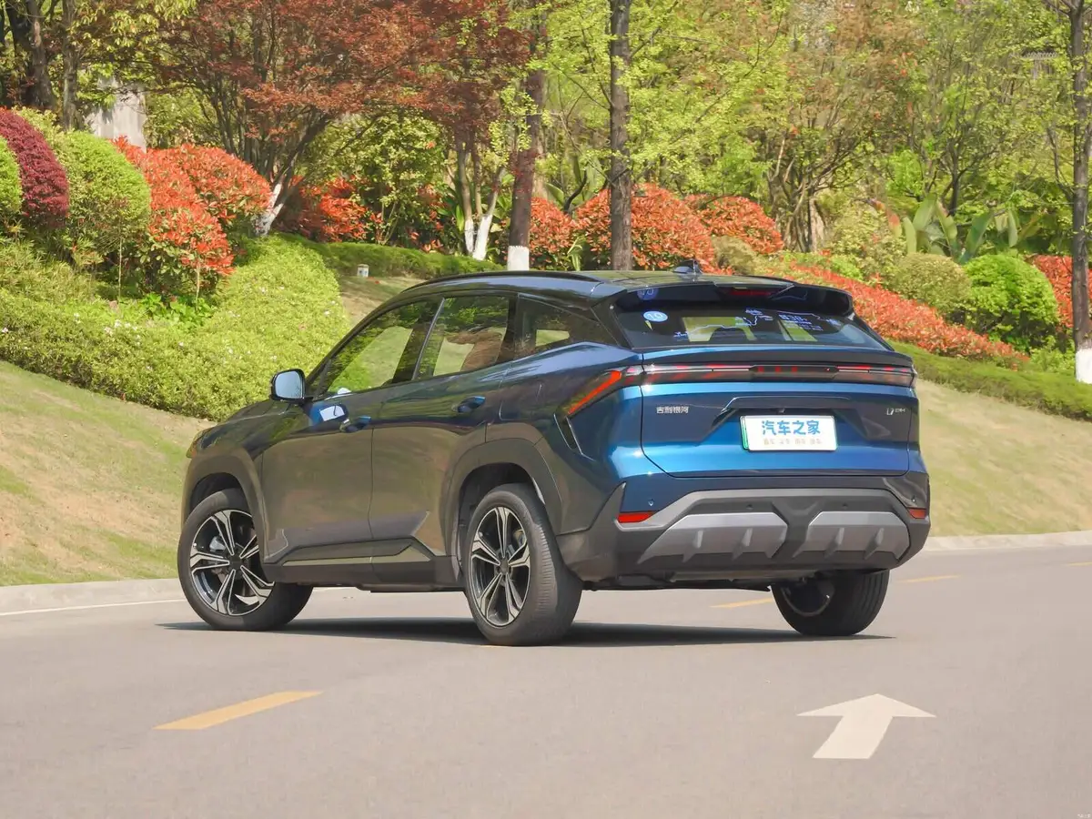 Geely Galaxy L7 из Китая под заказ — СБКТС, ЭРА-ГЛОНАСС и электронный паспорт при ввозе L7