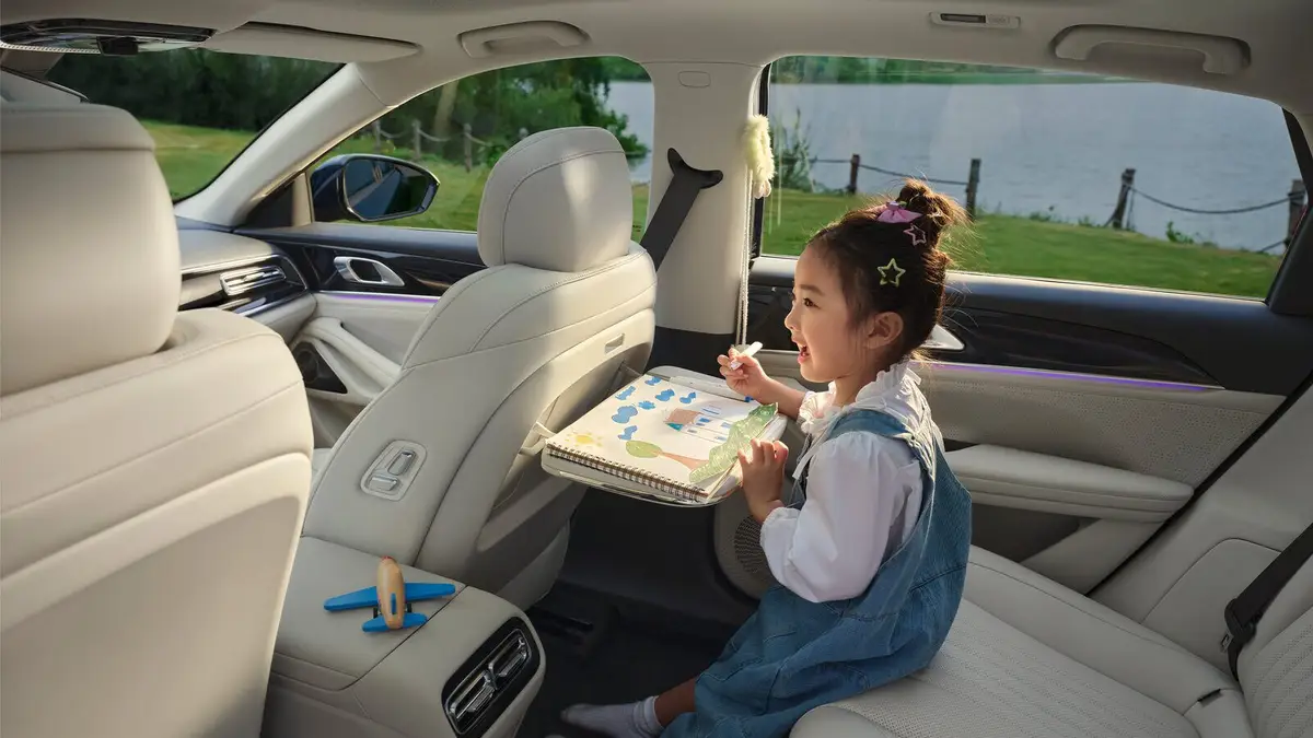 Geely Galaxy Starshine 7 из Китая под заказ — Салон и место для пассажиров на базе 2852 мм