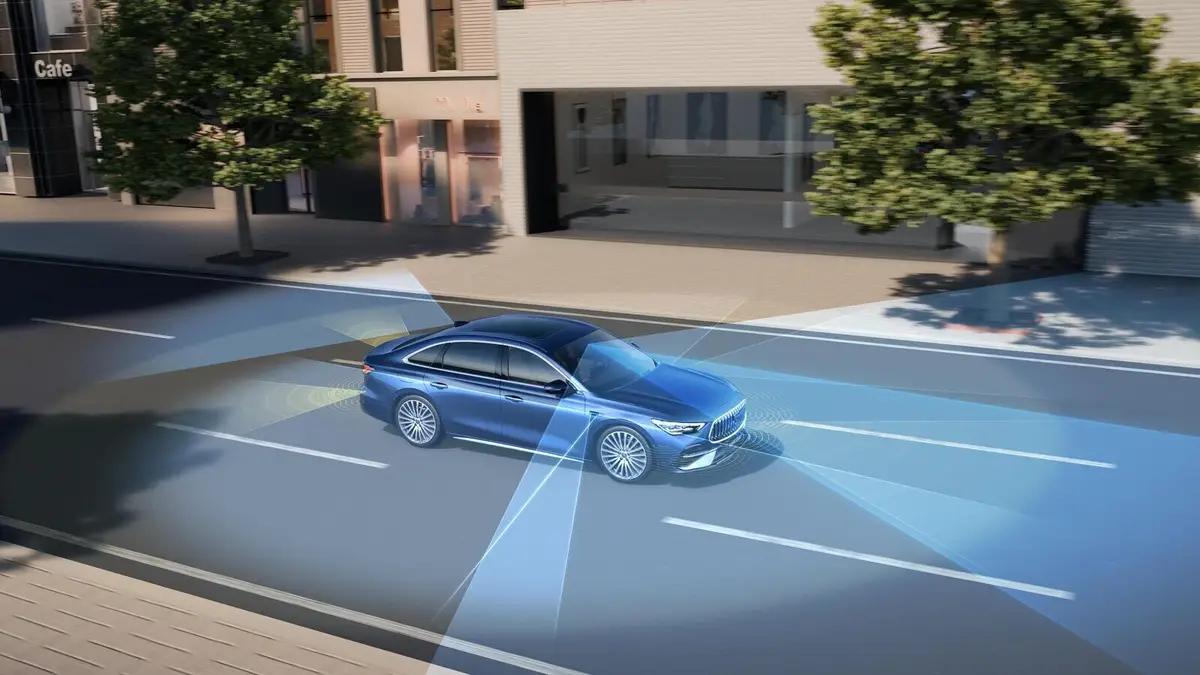 Geely Galaxy Starshine 7 из Китая под заказ — Оснащение и ассистенты: что добавляют версии от «Комфорт» до «Флагман»