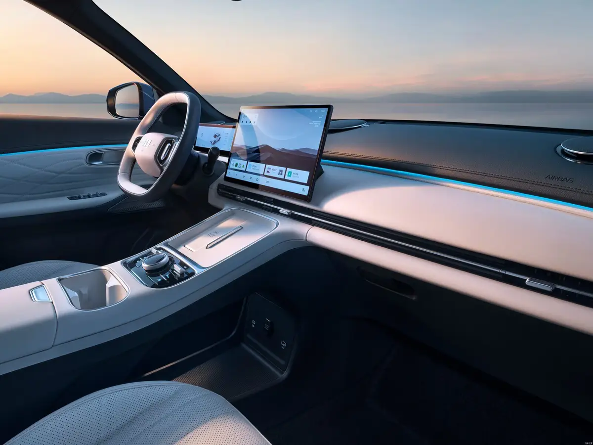 Geely Galaxy Starship 7 (Джили Галакси Старшип 7) из Китая под заказ — Мультимедиа Flyme Auto и русификация экрана Starship 7