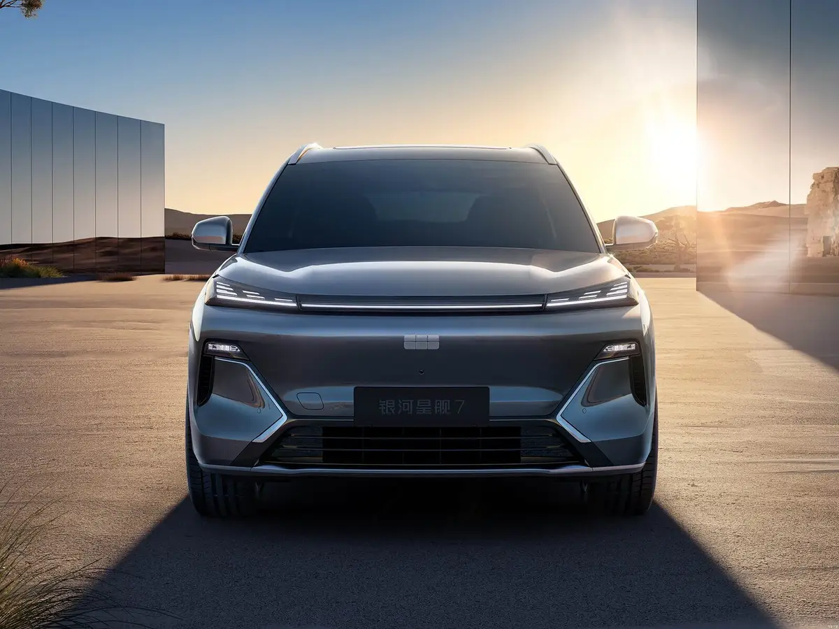 Geely Galaxy Starship 7 (Джили Галакси Старшип 7) из Китая под заказ — Ассистенты G-Pilot H3 и безопасность по версиям Starship 7