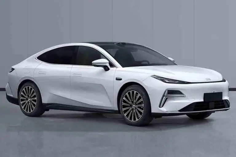 Geely Galaxy Starshine 8 из Китая под заказ — Две силовые установки Starshine 8: EM-i или EM-P