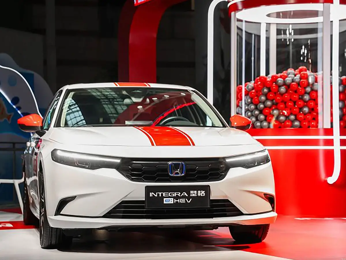 Honda Envix из Китая под заказ — Название на кузове и обозначения версий