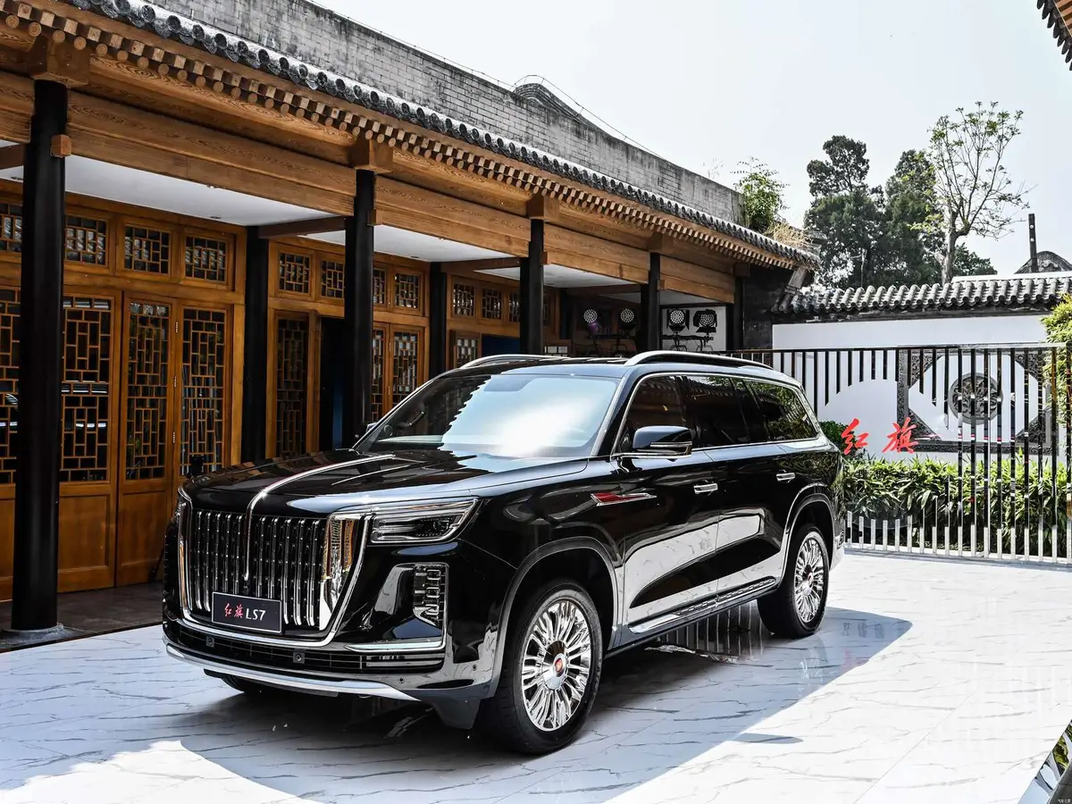 Hongqi LS7 (Хончи LS7) из Китая под заказ — Четырёхместная версия для владельца с водителем