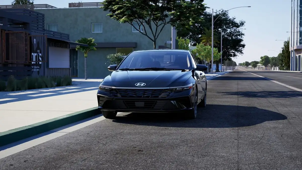 Hyundai Elantra (Хендай Элантра) из Китая под заказ — Как едет Elantra и чего нет в китайской линейке