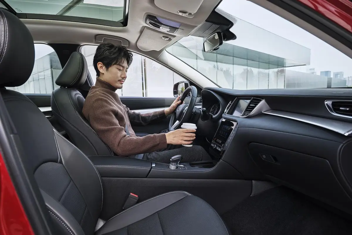 Infiniti QX50 (Инфинити QX50) из Китая под заказ — Китайская мультимедиа и отличия от дилерской
