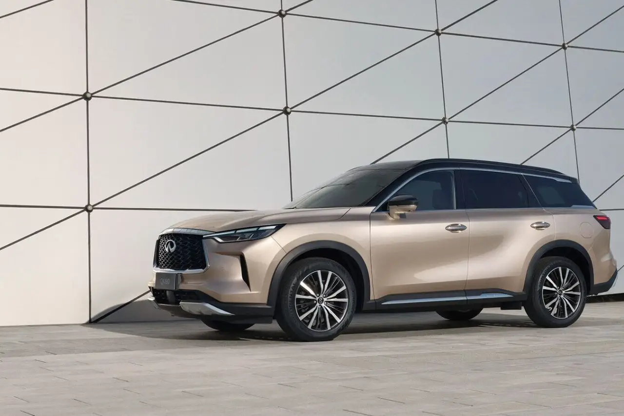 Infiniti QX60 (Инфинити QX60) из Китая под заказ — вид спереди в три четверти