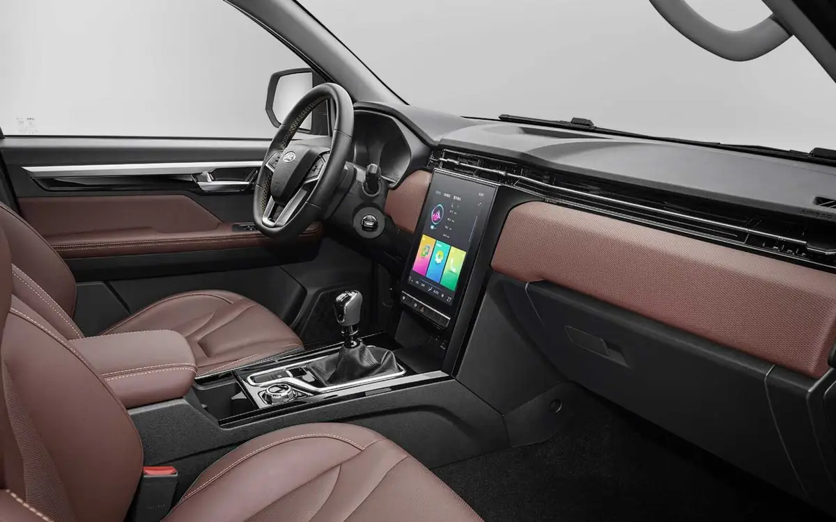 JAC T8 Pro (ДЖАК T8 Про) из Китая под заказ — Салон JAC T8 Pro: экран, приборы и русский язык