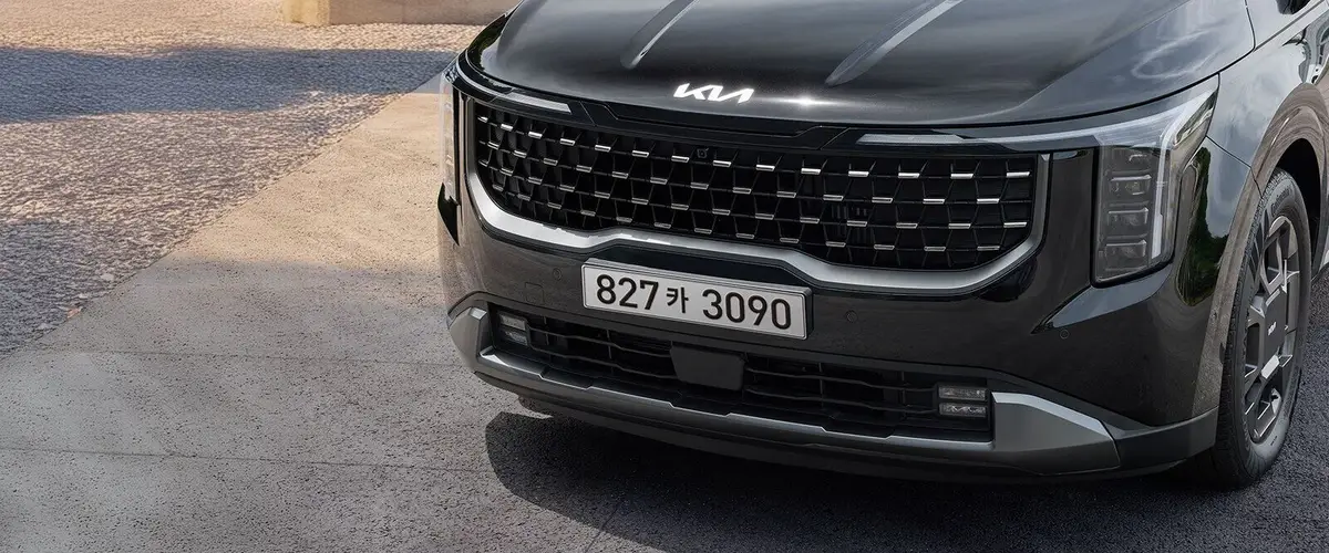 Kia Carnival (Киа Карнивал) из Кореи под заказ — Рестайлинг и прибавка мощности за разницу в цене
